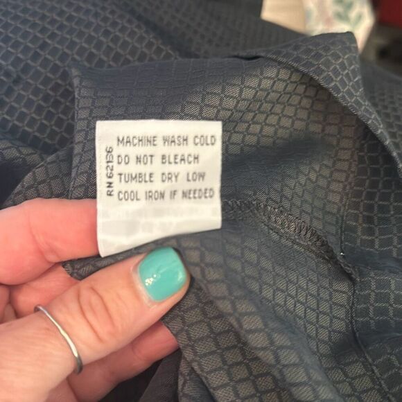 Guess Jeans Rayon Button Down Long Sleeve Shirt size Medium M USA - Picture 8 of 8